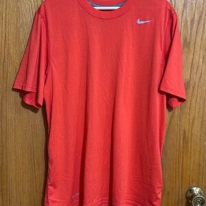 Nike classic Men's orange sz large  T-Shirt C